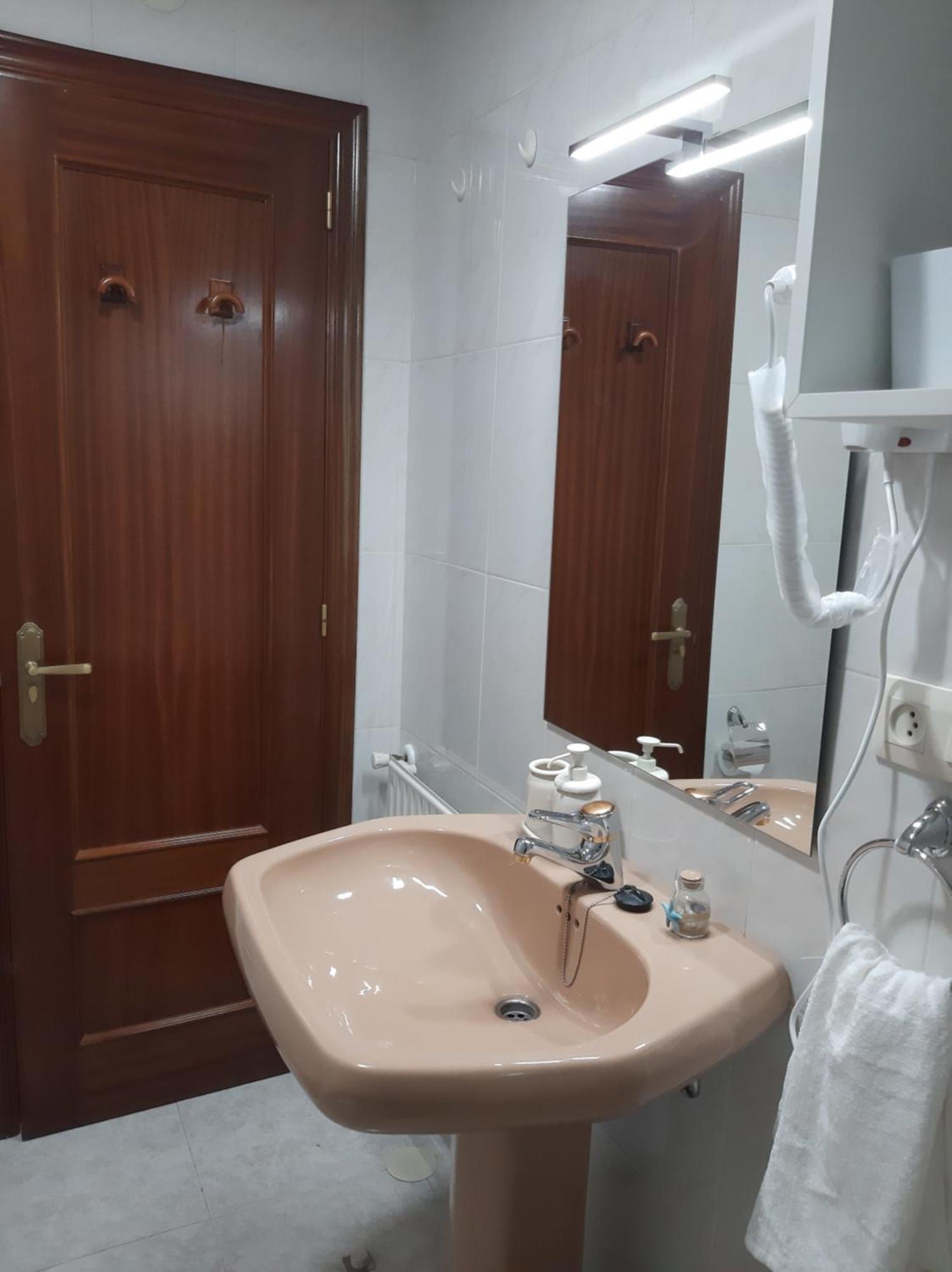 Apartamento Elena Centrico Con Wifi Onís Esterno foto