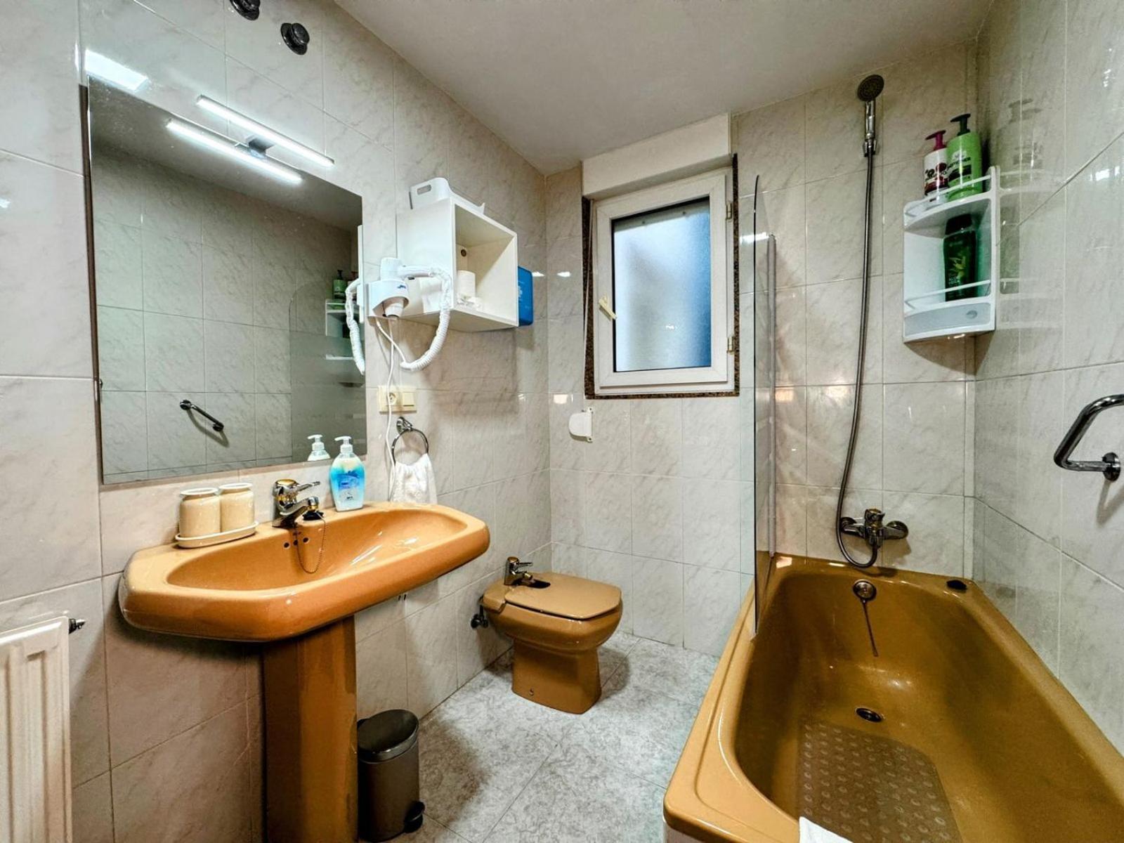 Apartamento Elena Centrico Con Wifi Onís Esterno foto
